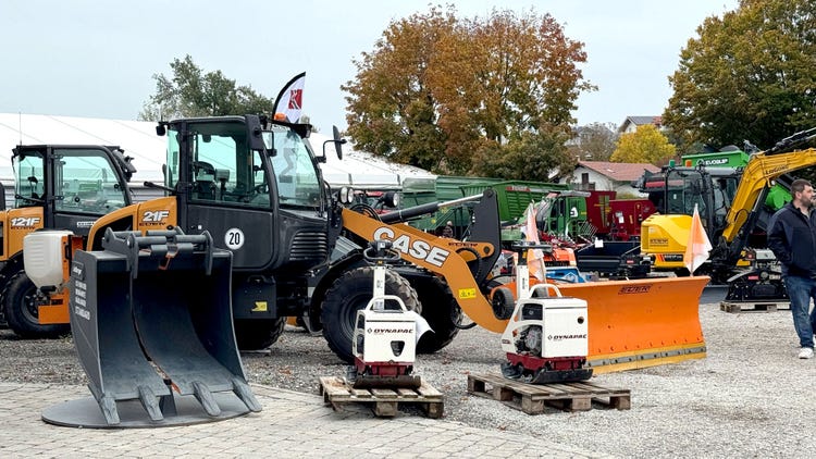 Case Baumaschinen bei der EDER Kirchweih Ausstellung in Tuntenhausen 2026
