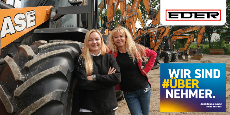 Angela und Theresa EDER stehen an einem Case Radlader