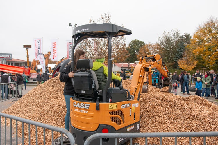 Kinderbaggern Kirchweih-Ausstellung