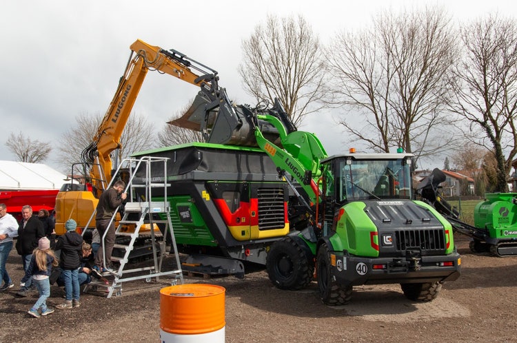 LiuGong Lader und Bagger bei der Josefi-Ausstellung 2025 in Tuntenhausen