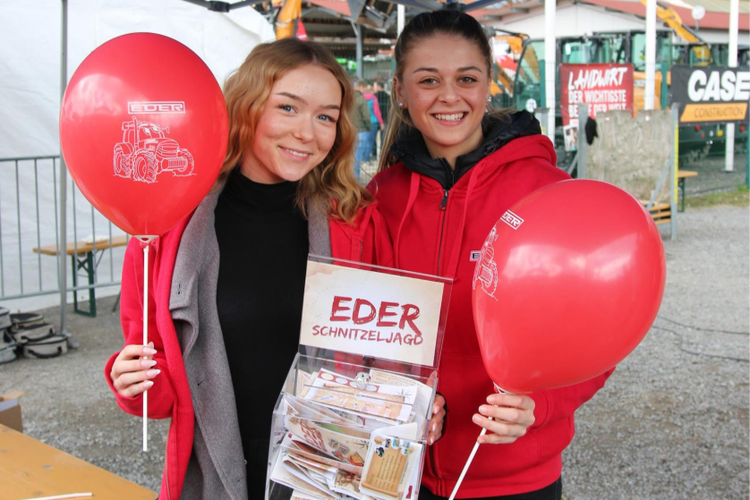 2 EDER Mitarbeiterinnen organisieren die EDER Schnitzeljagd
