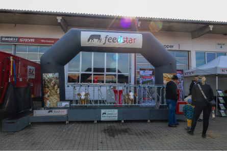 Feedstar Futterband bei der Kirchweih Ausstellung in Tuntenhausen