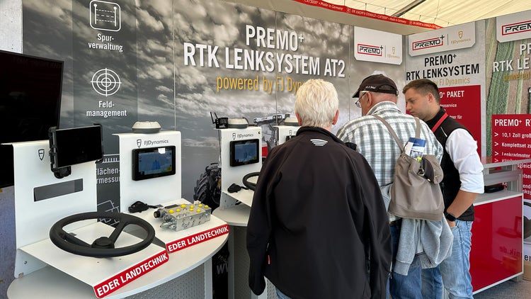 Messestand von EDER Precision Farming mit RTK-Lenksystem